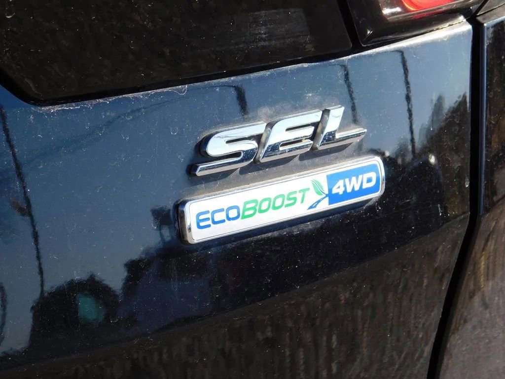 Used 2018 Ford Escape SEL image 6