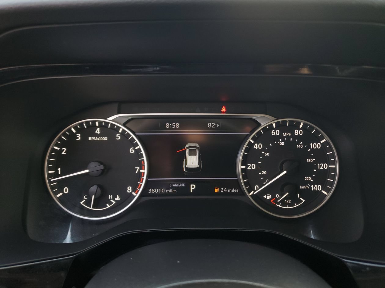 Used 2025 Nissan Pathfinder SL FWD image 30