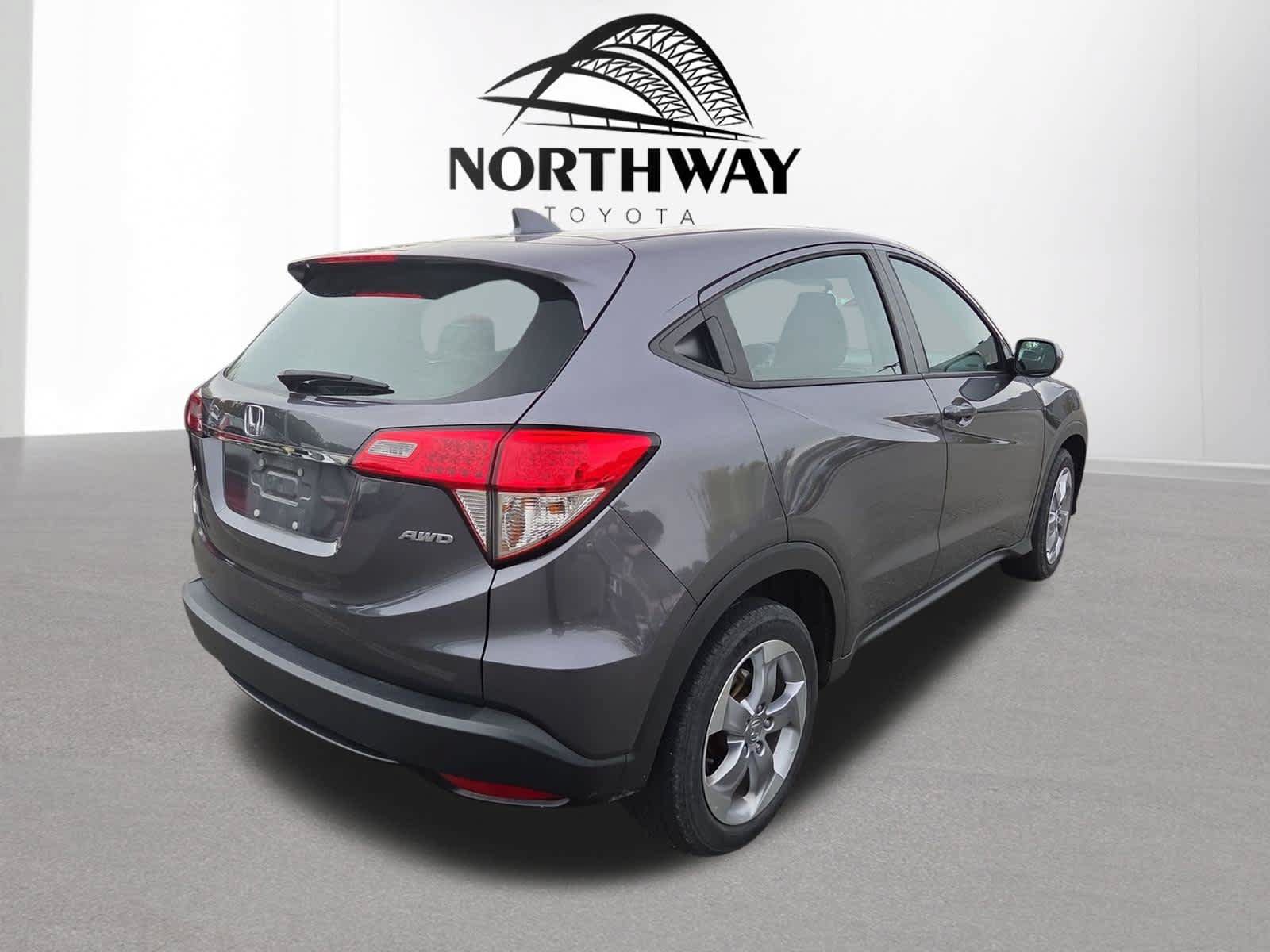 Used 2021 Honda HR-V LX image 3