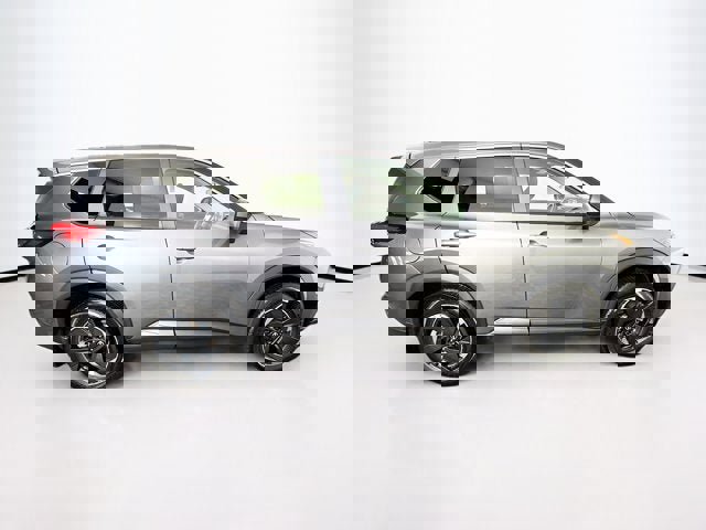 Certified 2026 Nissan Rogue SV image 4