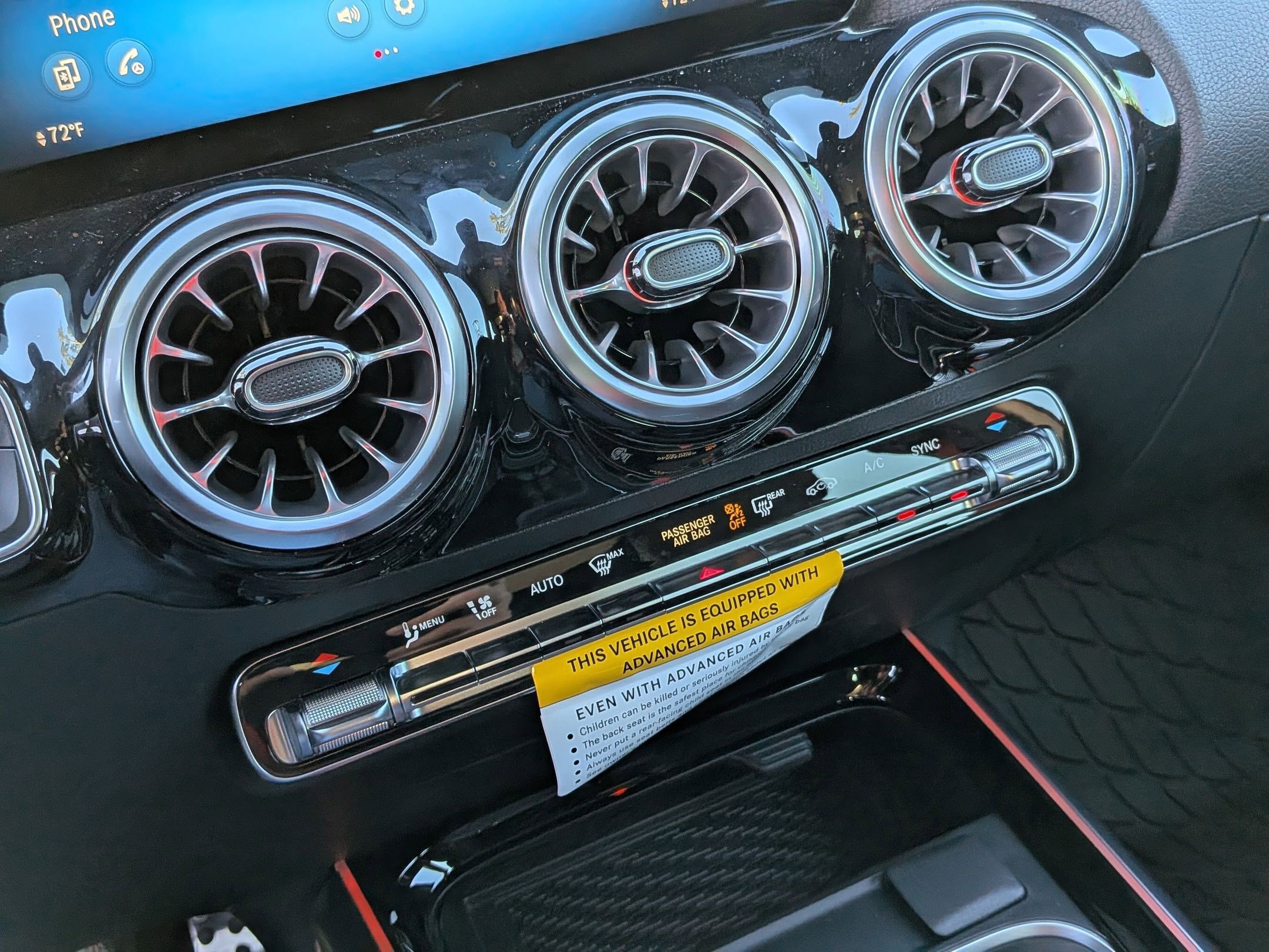 New 2026 Mercedes-Benz GLA 35 AMG 4MATIC image 27