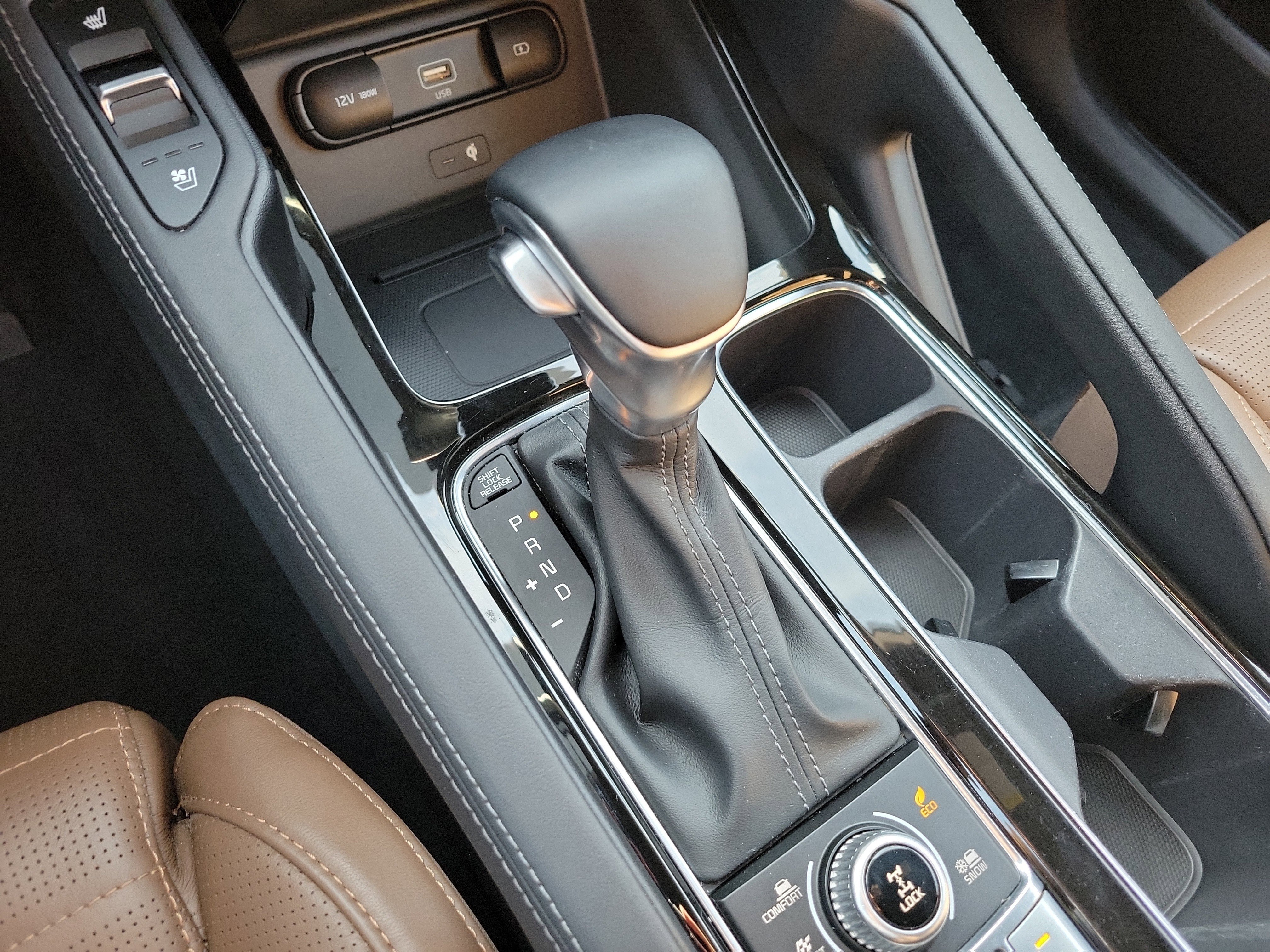 Used 2021 Kia Telluride SX w/ SX Prestige Package image 39