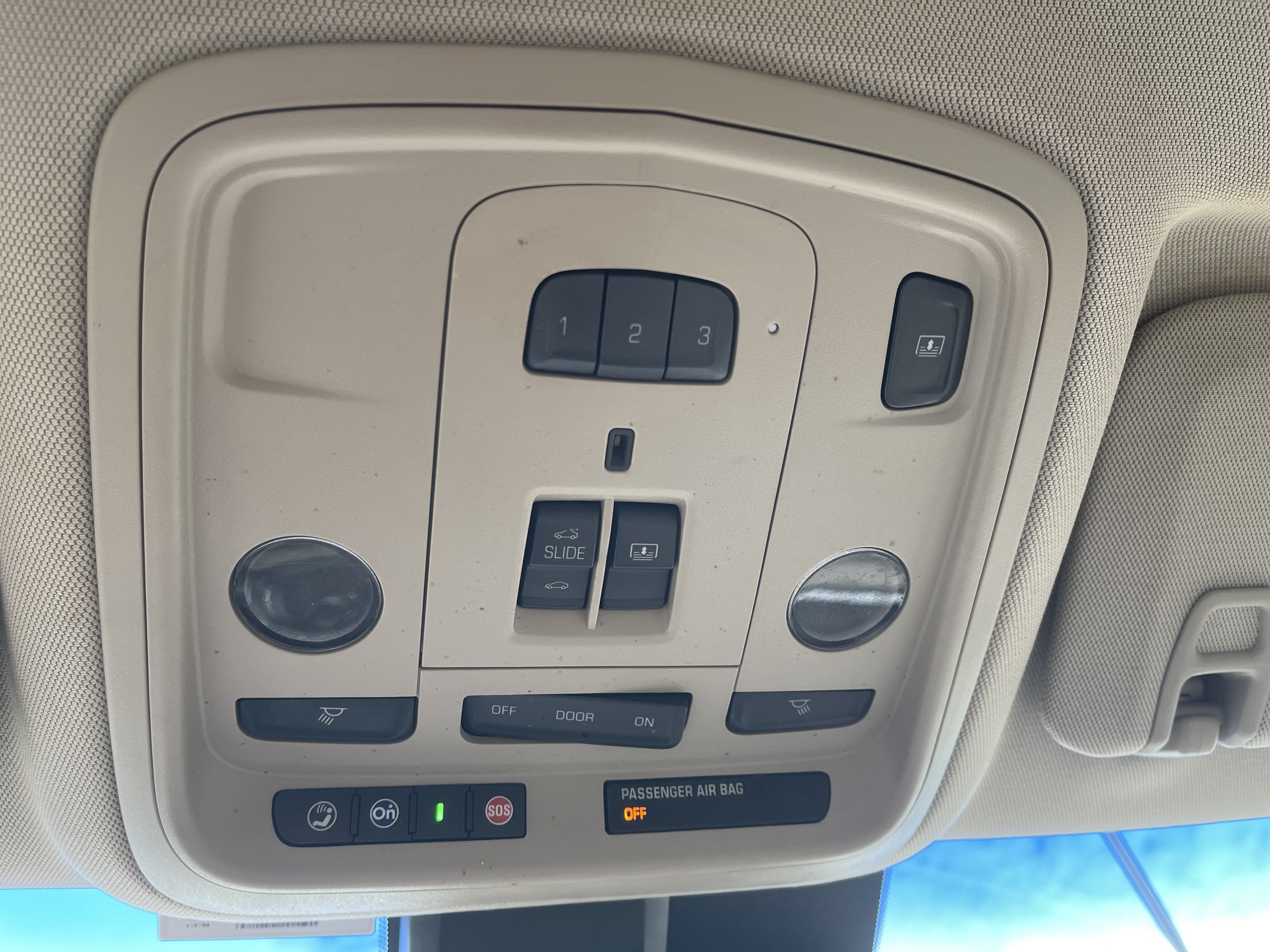 Used 2013 Cadillac XTS Premium FWD image 39