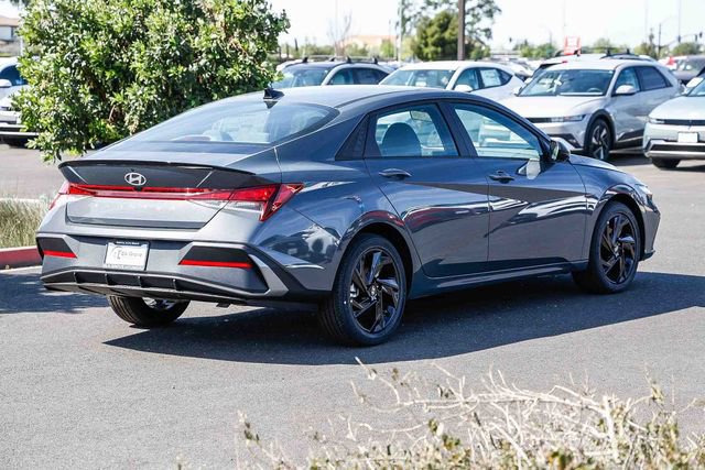 New 2026 Hyundai Elantra Sport FWD image 5