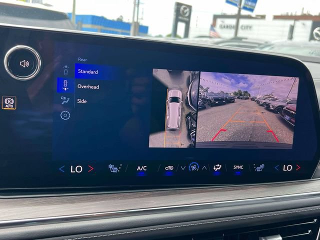 Certified 2026 Chevrolet Suburban LT w/ Comfort Package AWD/4WD image 29