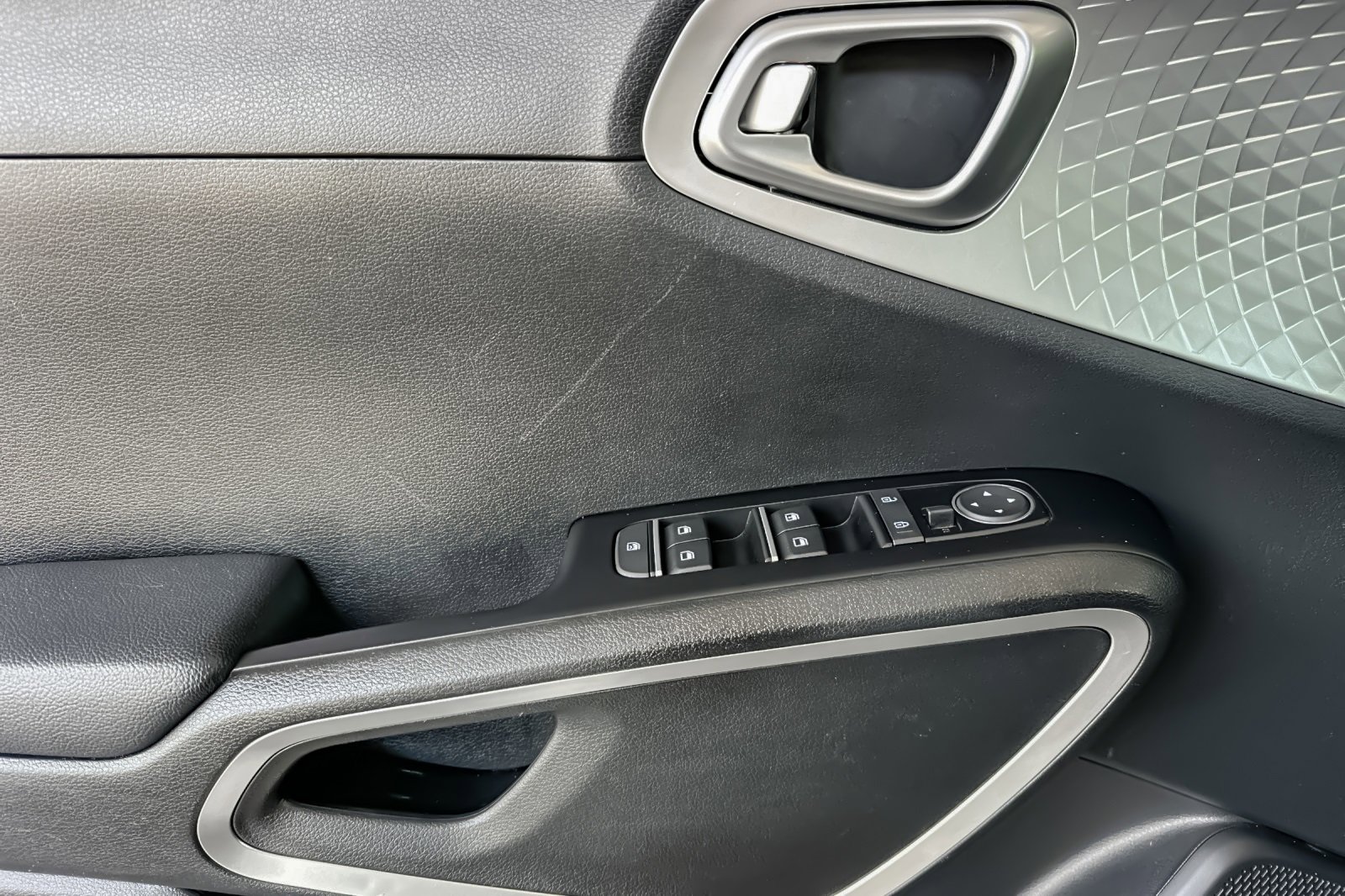 Used 2023 Kia Soul LX w/ Option Group 015 image 11