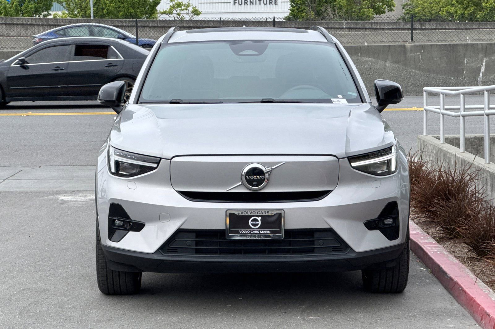 Certified 2023 Volvo XC40 Recharge Ultimate w/ Protection Package Premier AWD/4WD image 11