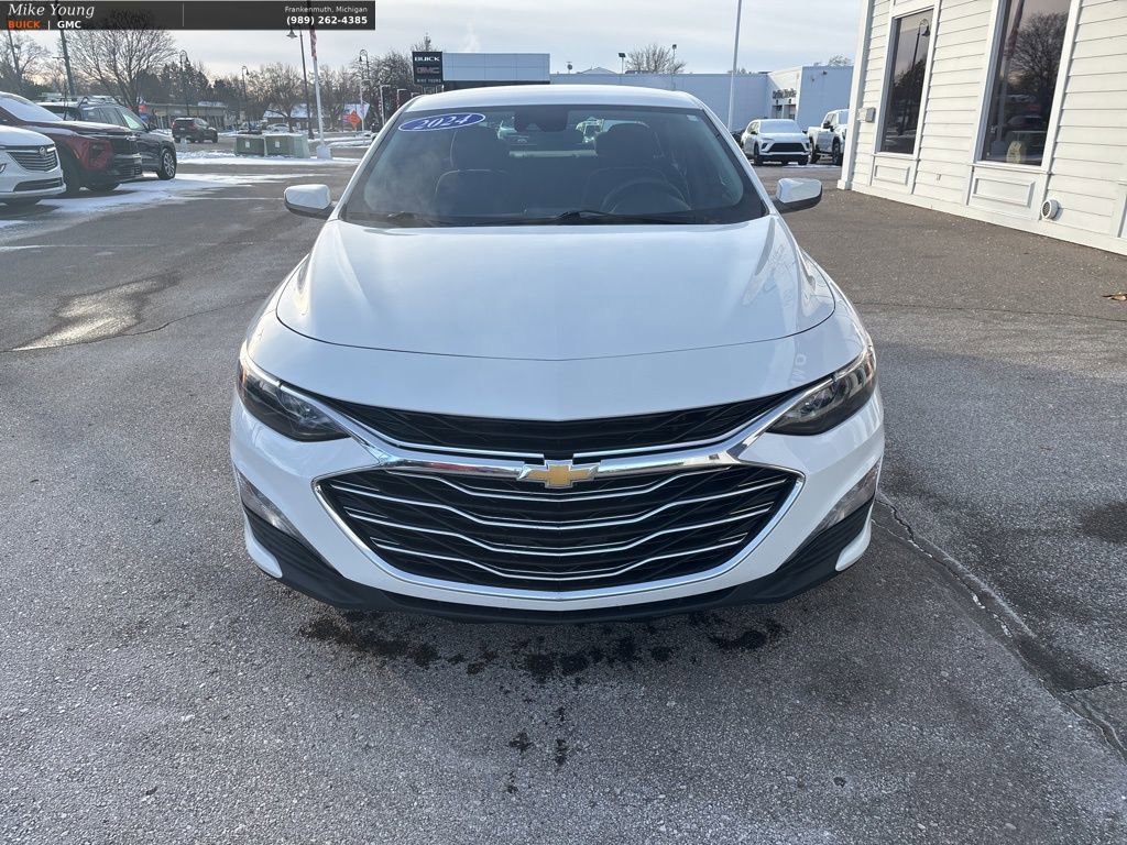 Used 2024 Chevrolet Malibu LT image 2