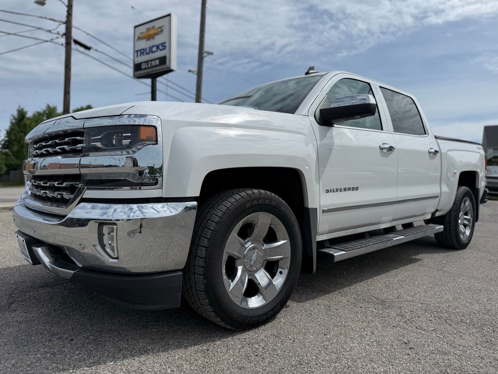 Used 2017 Chevrolet Silverado 1500 LTZ w/ Sport Package AWD/4WD image 2