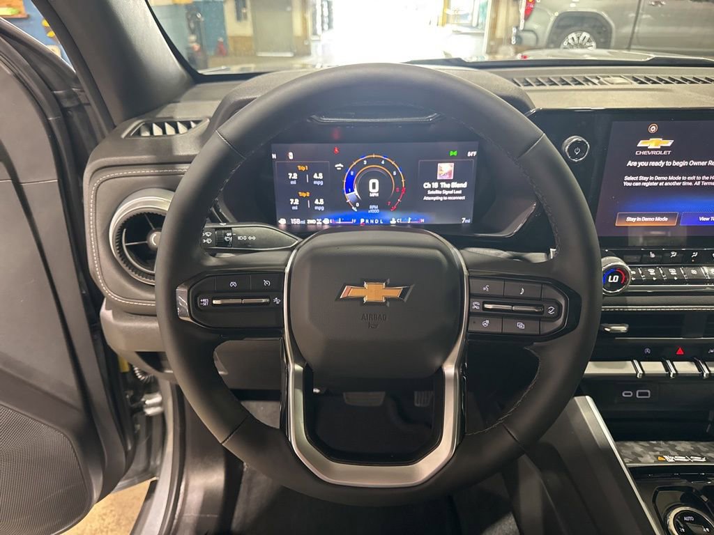 New 2025 Chevrolet Colorado LT w/ LT Convenience Package AWD/4WD image 20