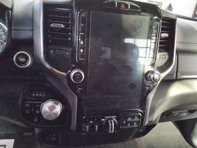 Used 2024 RAM 1500 Laramie image 32