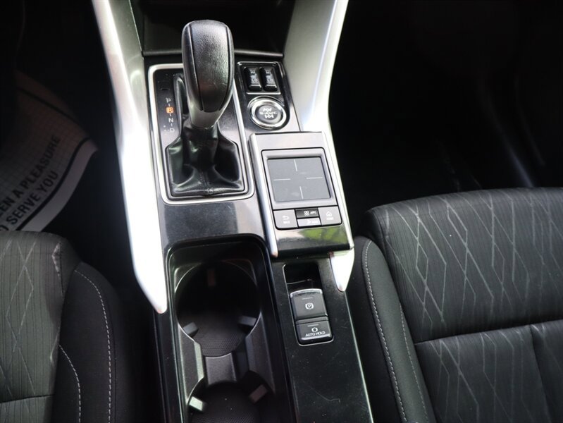 Used 2020 Mitsubishi Eclipse Cross SE AWD/4WD image 23