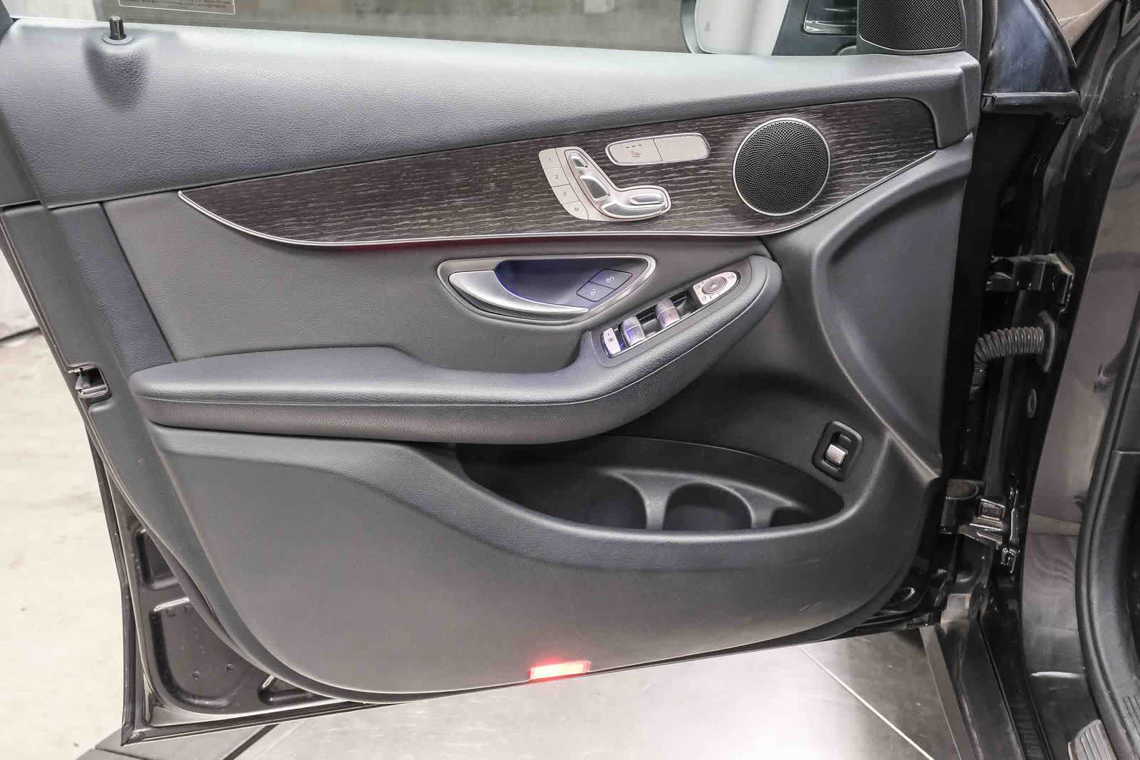 Certified 2022 Mercedes-Benz GLC 300 image 27