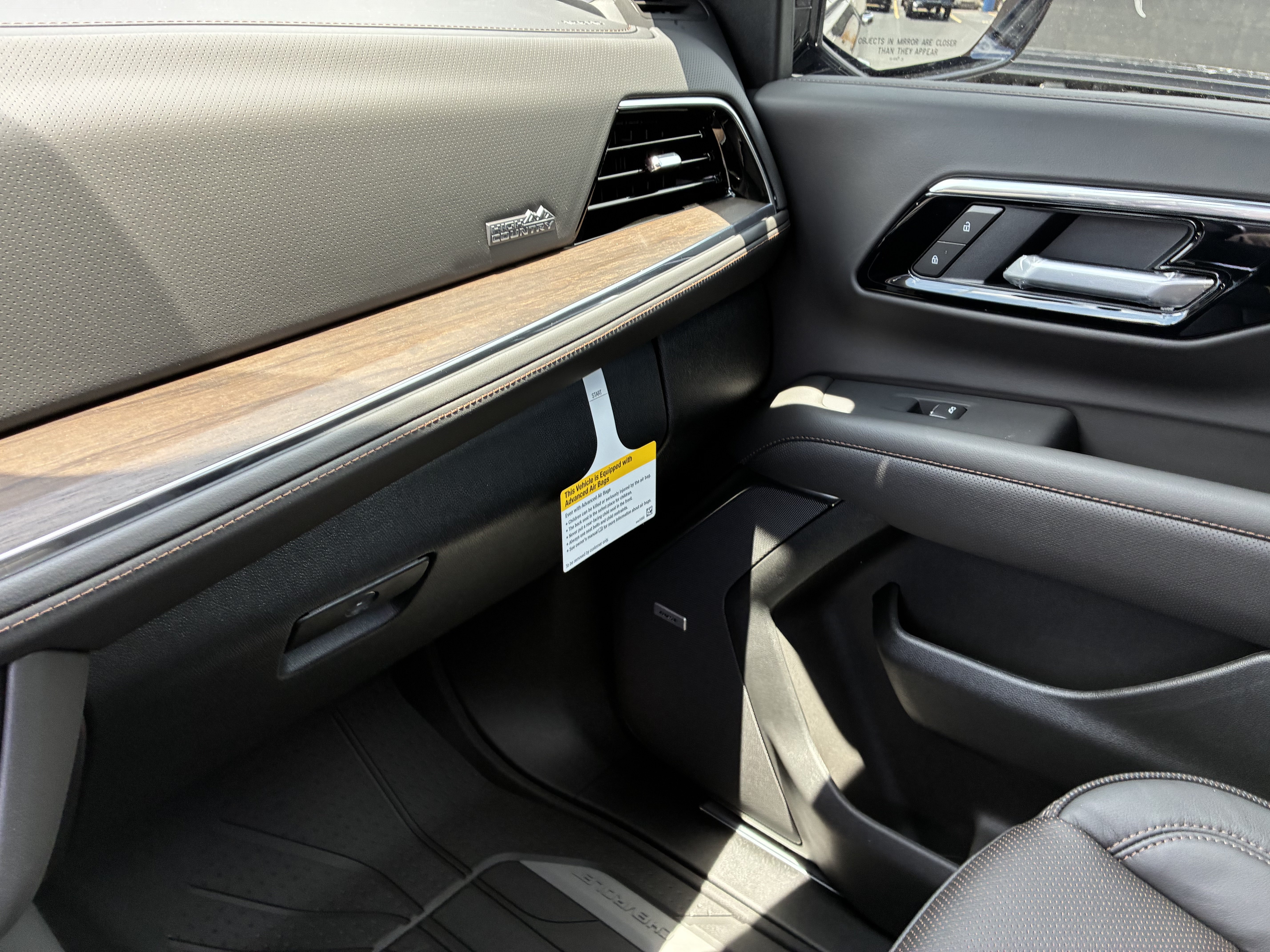 New 2026 Chevrolet Tahoe High Country AWD/4WD image 39