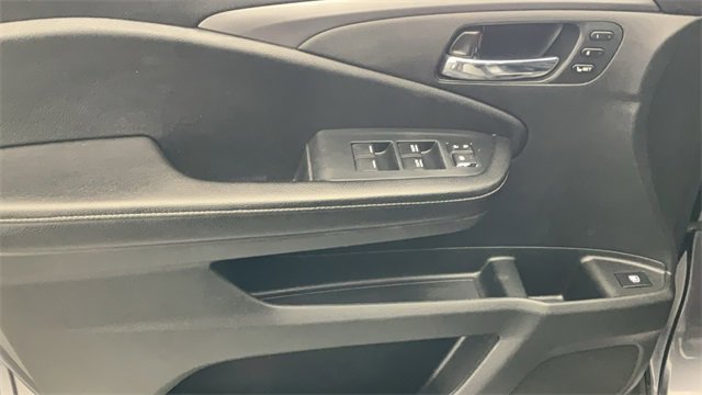 Certified 2022 Honda Ridgeline RTL image 14