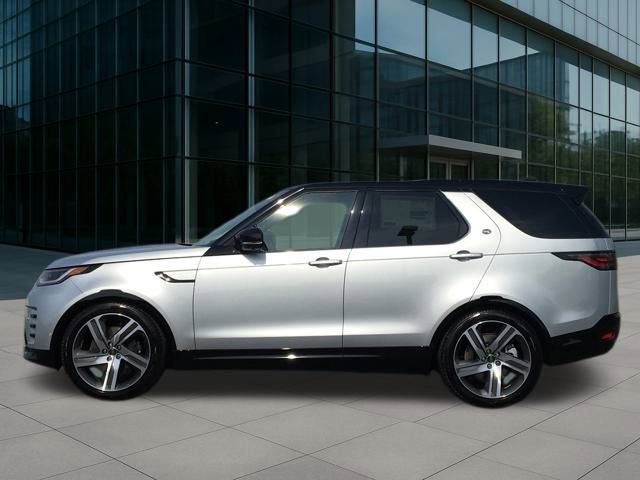 New 2023 Land Rover Discovery HSE R-Dynamic image 2