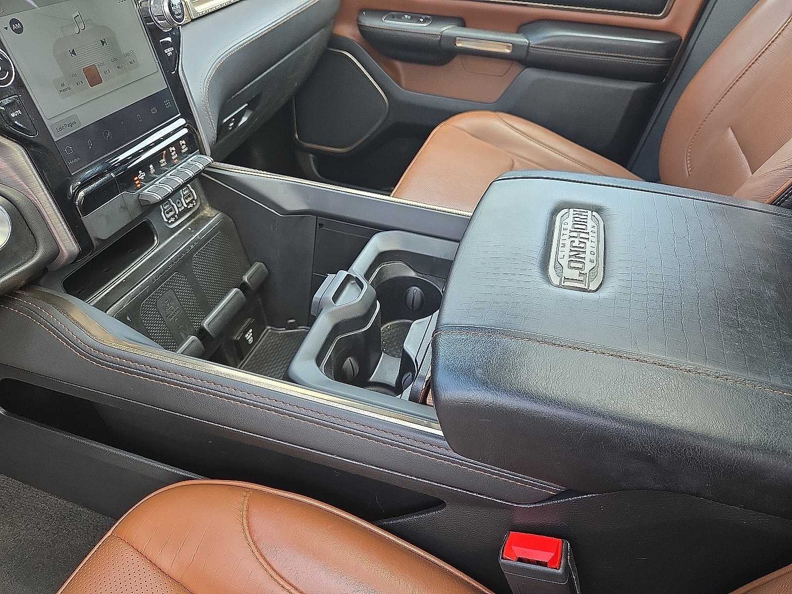 Used 2022 RAM 1500 Limited AWD/4WD image 10