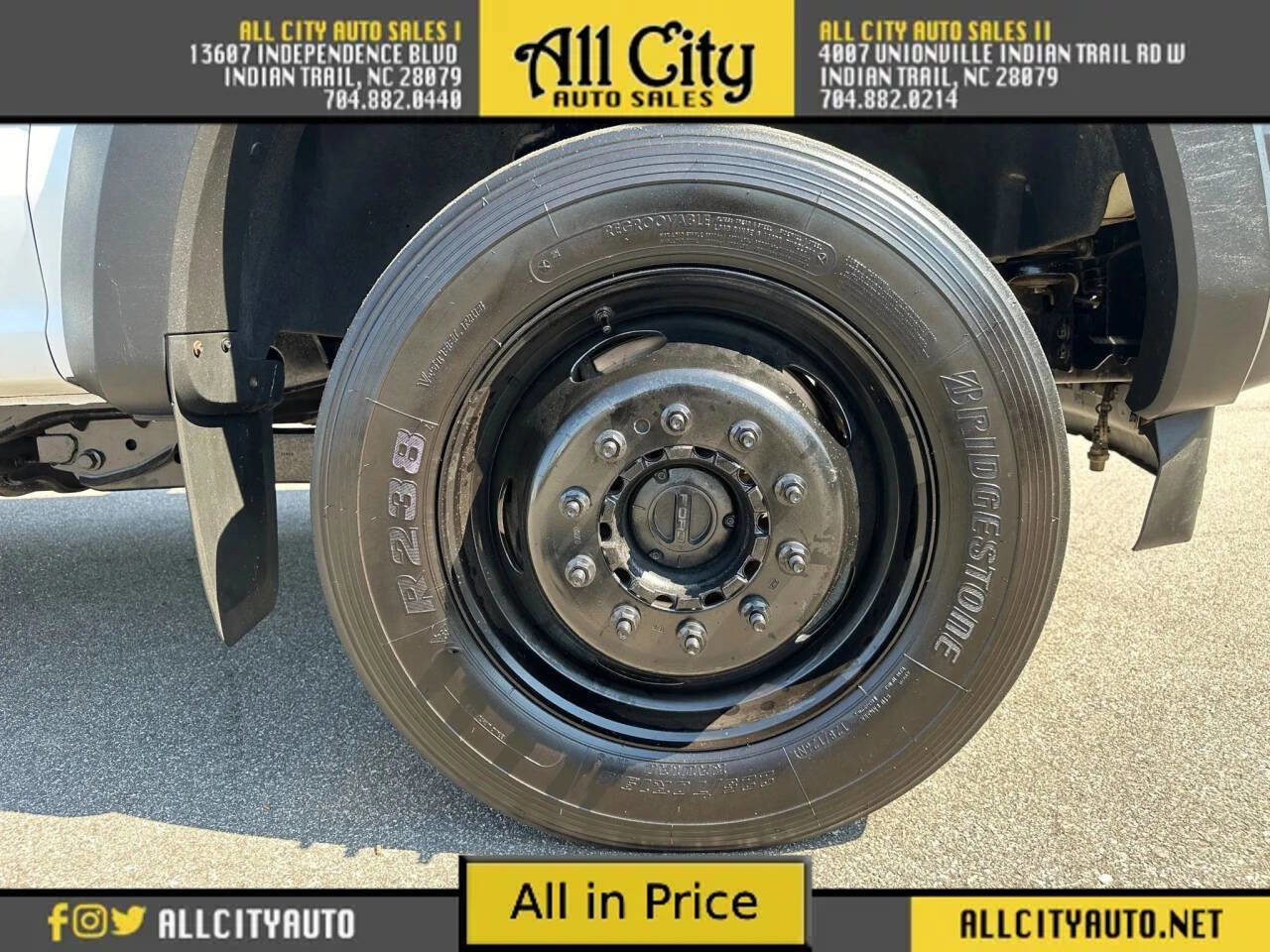 Used 2017 Ford F550 4x4 Crew Cab Super Duty image 9