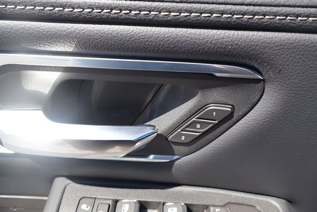 New 2026 RAM 1500 Laramie AWD/4WD image 17