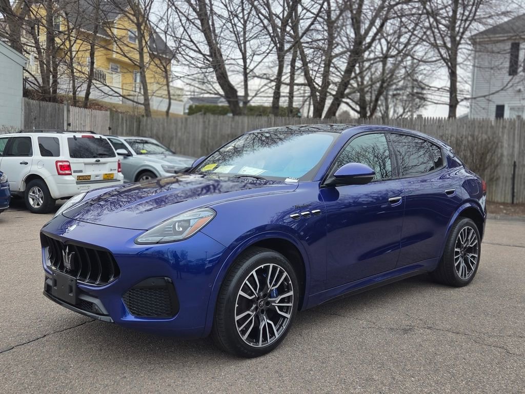 Used 2023 Maserati Grecale Modena AWD/4WD image 2
