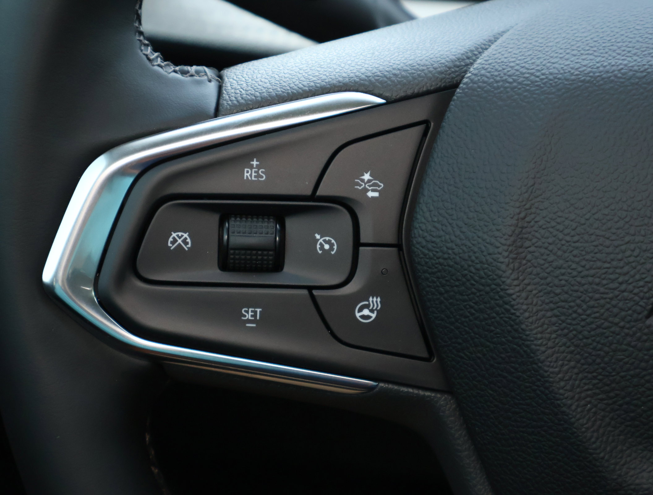 New 2026 Chevrolet Trax ACTIV w/ Driver Confidence Package FWD image 13