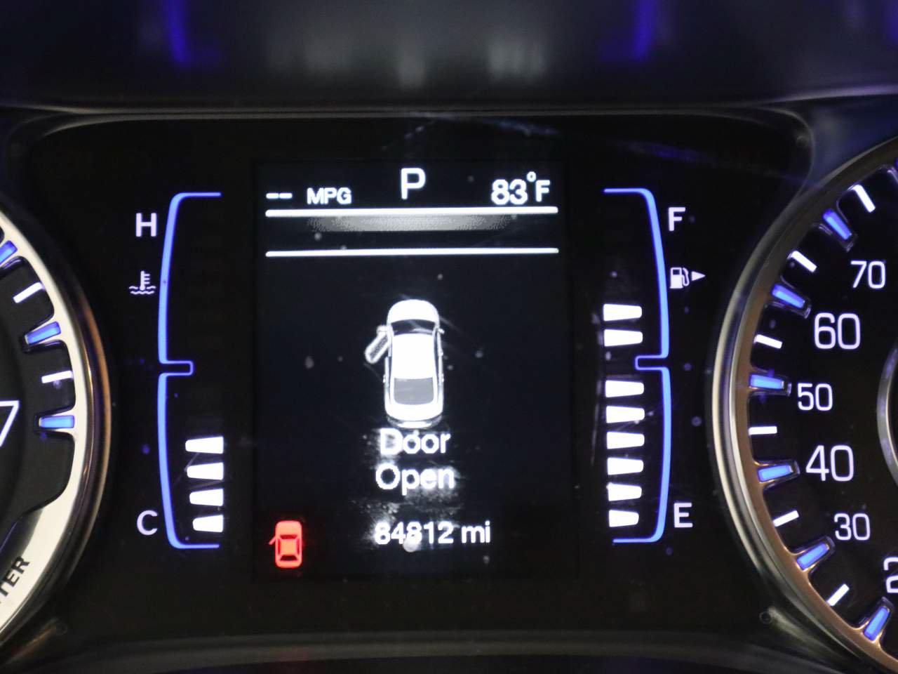 Used 2016 Chrysler 200 Limited Platinum FWD image 5