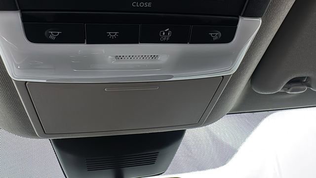 New 2025 Nissan Sentra SR w/ SR Premium Package image 29