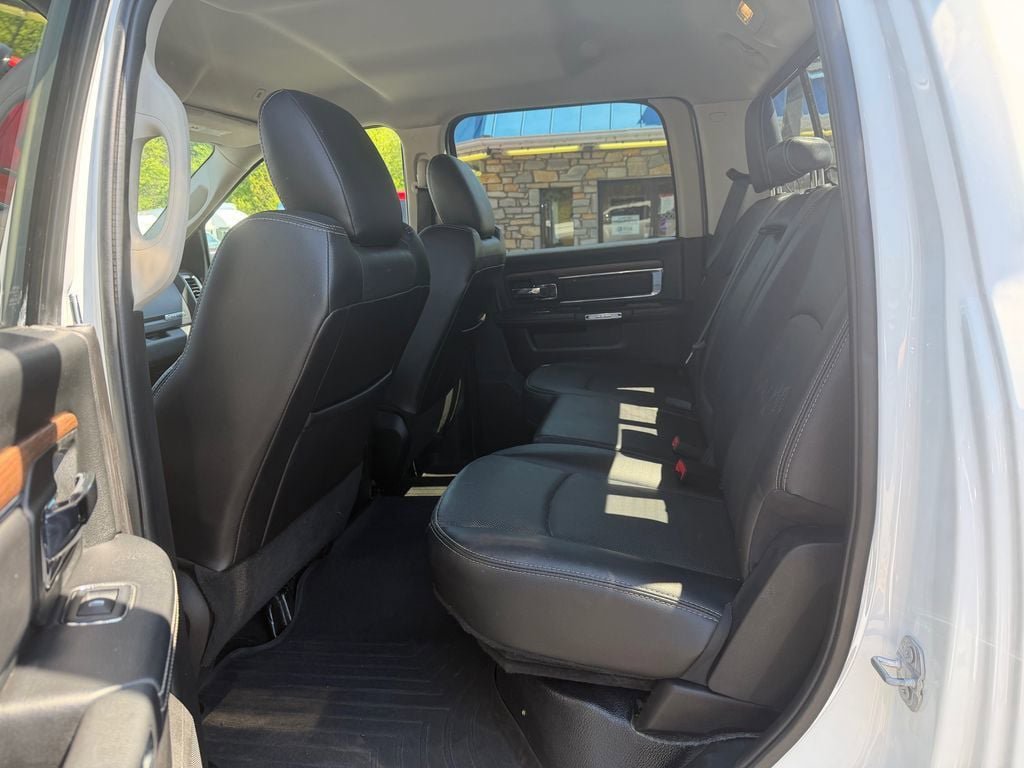 Used 2017 RAM 5500 Laramie AWD/4WD image 6