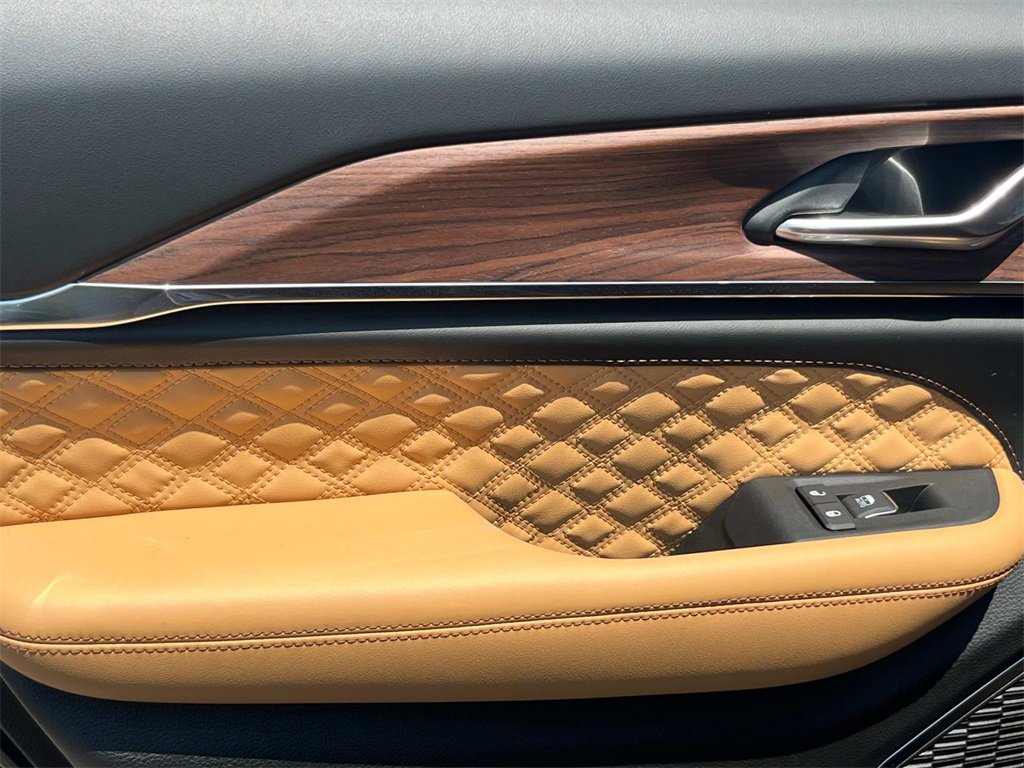 New 2025 Jeep Grand Cherokee Summit image 14