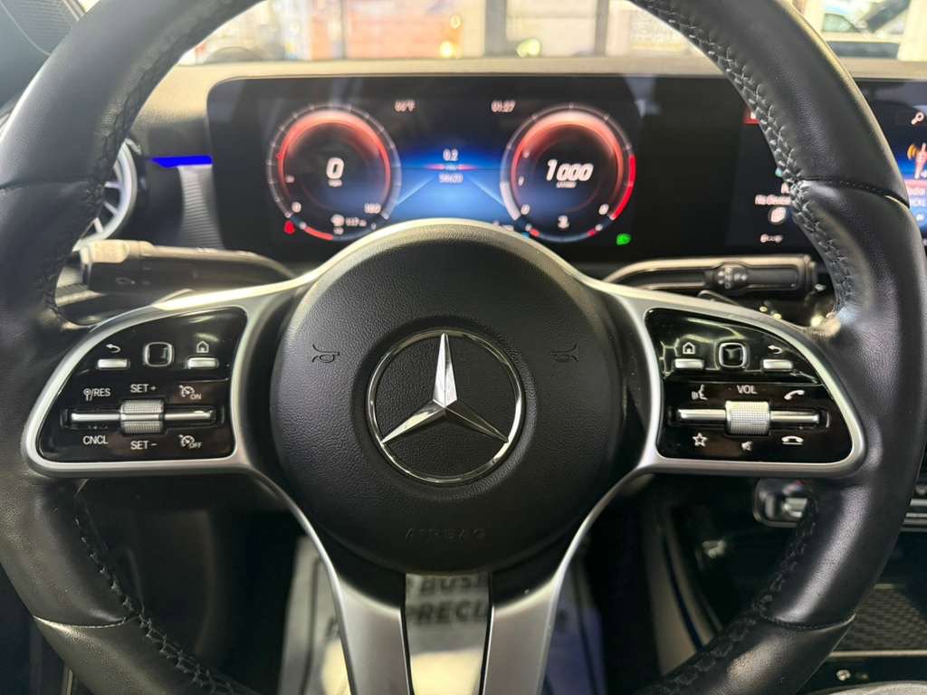 Used 2021 Mercedes-Benz A 220 w/ AMG Line image 11