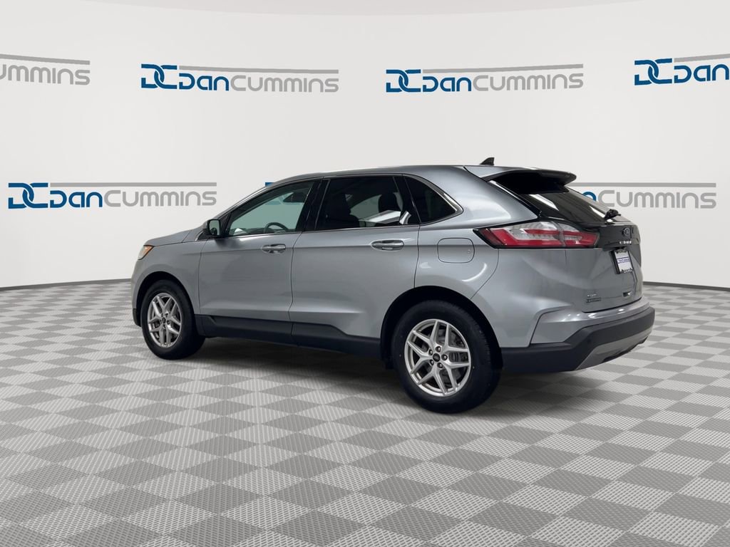 Used 2023 Ford Edge SEL image 6