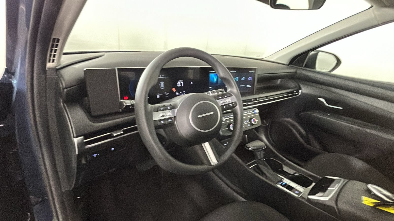 Certified 2026 Hyundai Tucson SE FWD image 16
