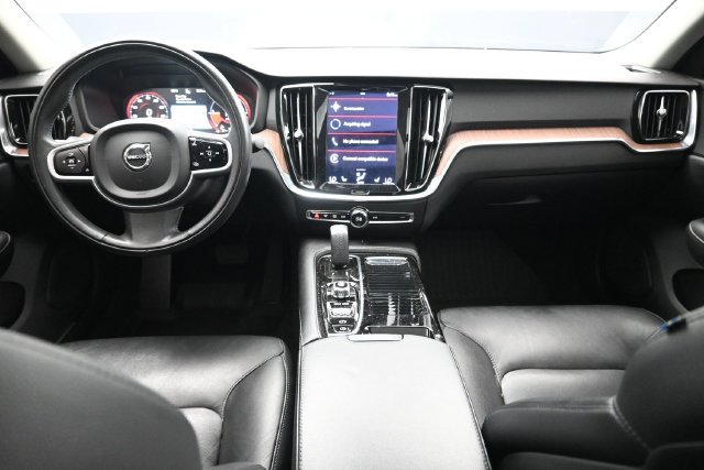 Used 2021 Volvo S60 T8 R-Design Expression w/ Premium Package AWD/4WD image 16