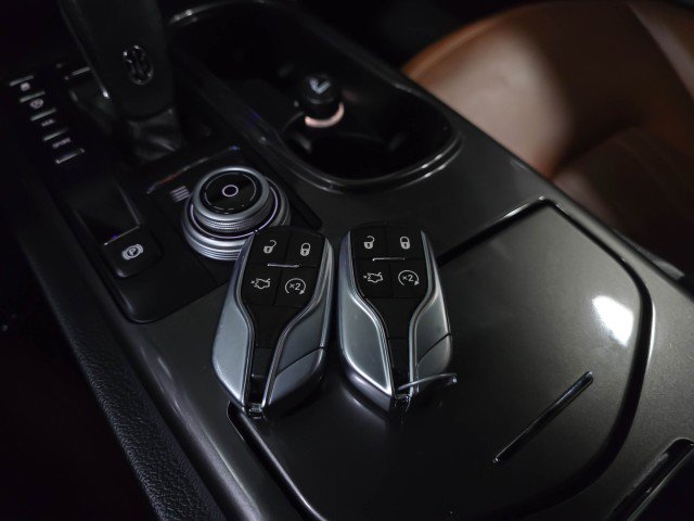 Used 2020 Maserati Ghibli S Q4 AWD/4WD image 39