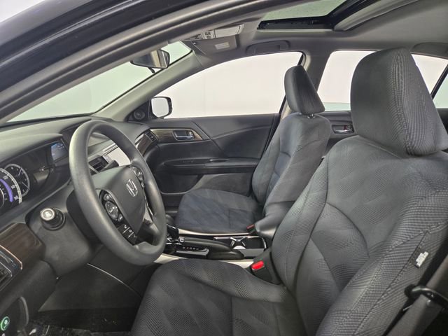 Used 2017 Honda Accord EX image 12