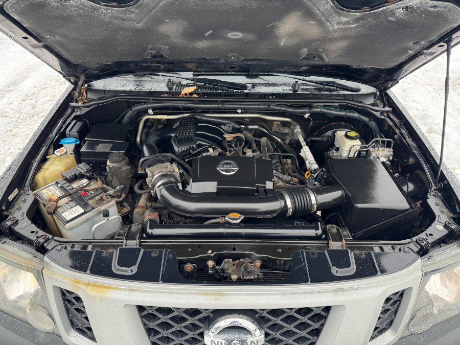 Used 2013 Nissan Xterra 4WD image 23