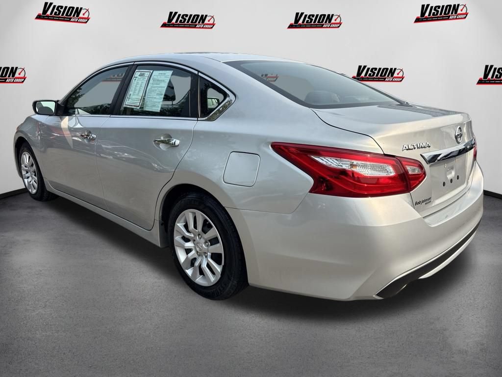 Used 2017 Nissan Altima 2.5 S w/ Power Driver Seat Package FWD image 7