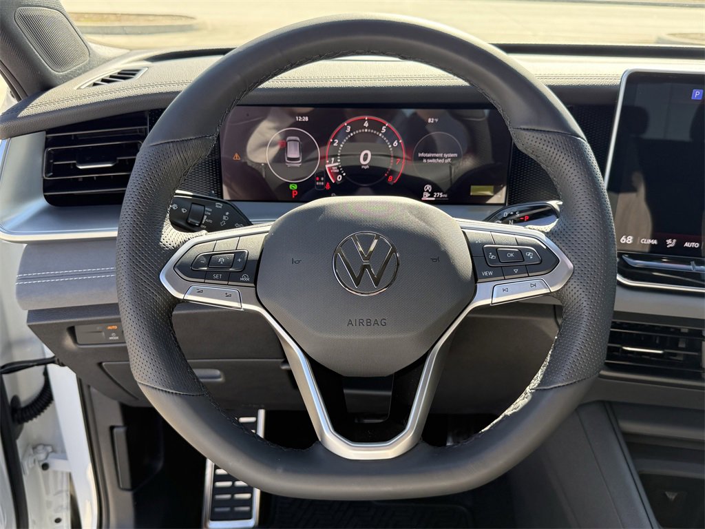 New 2026 Volkswagen Tiguan SE R-Line image 14