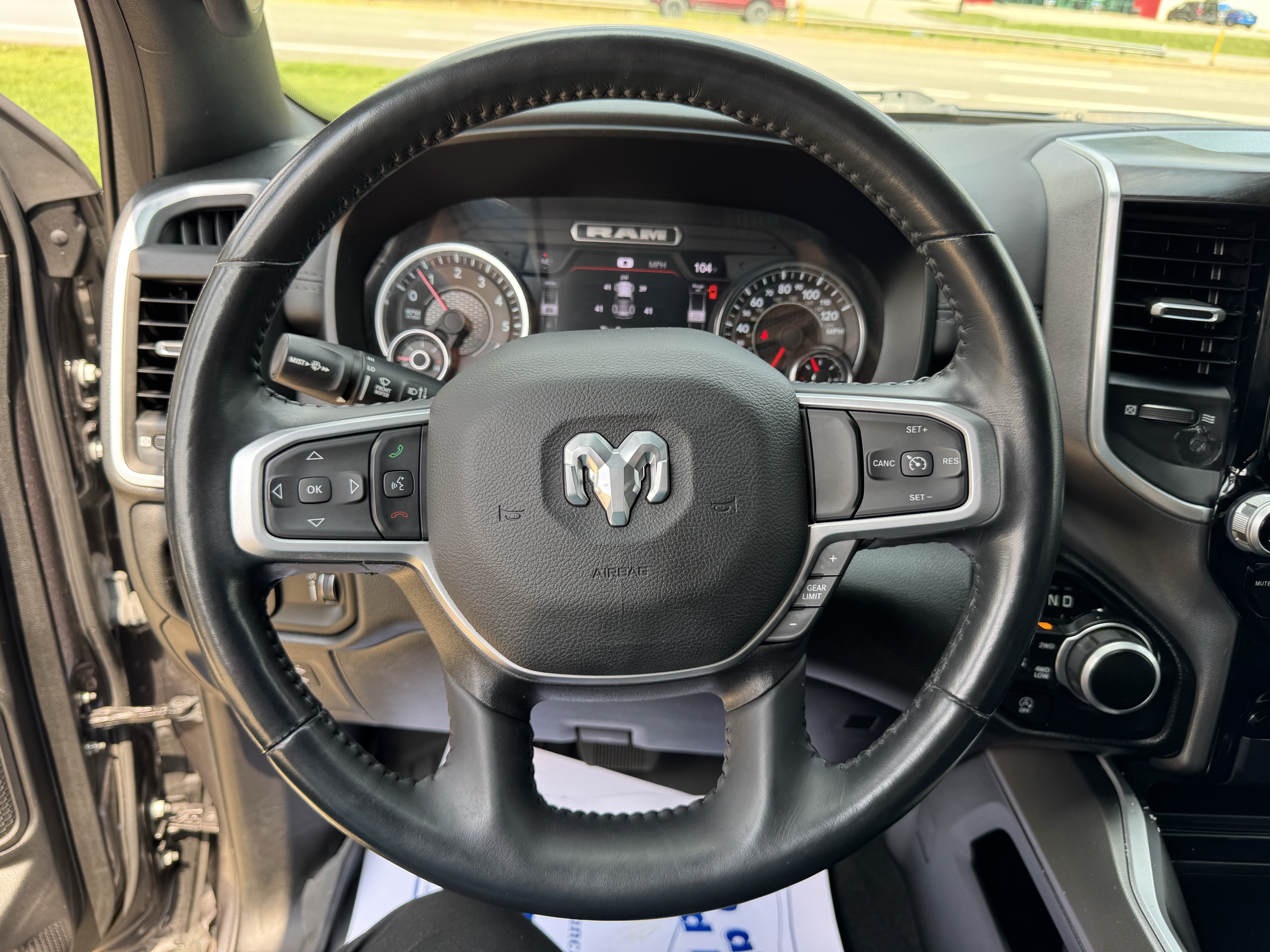 Used 2023 RAM 1500 Big Horn AWD/4WD image 14