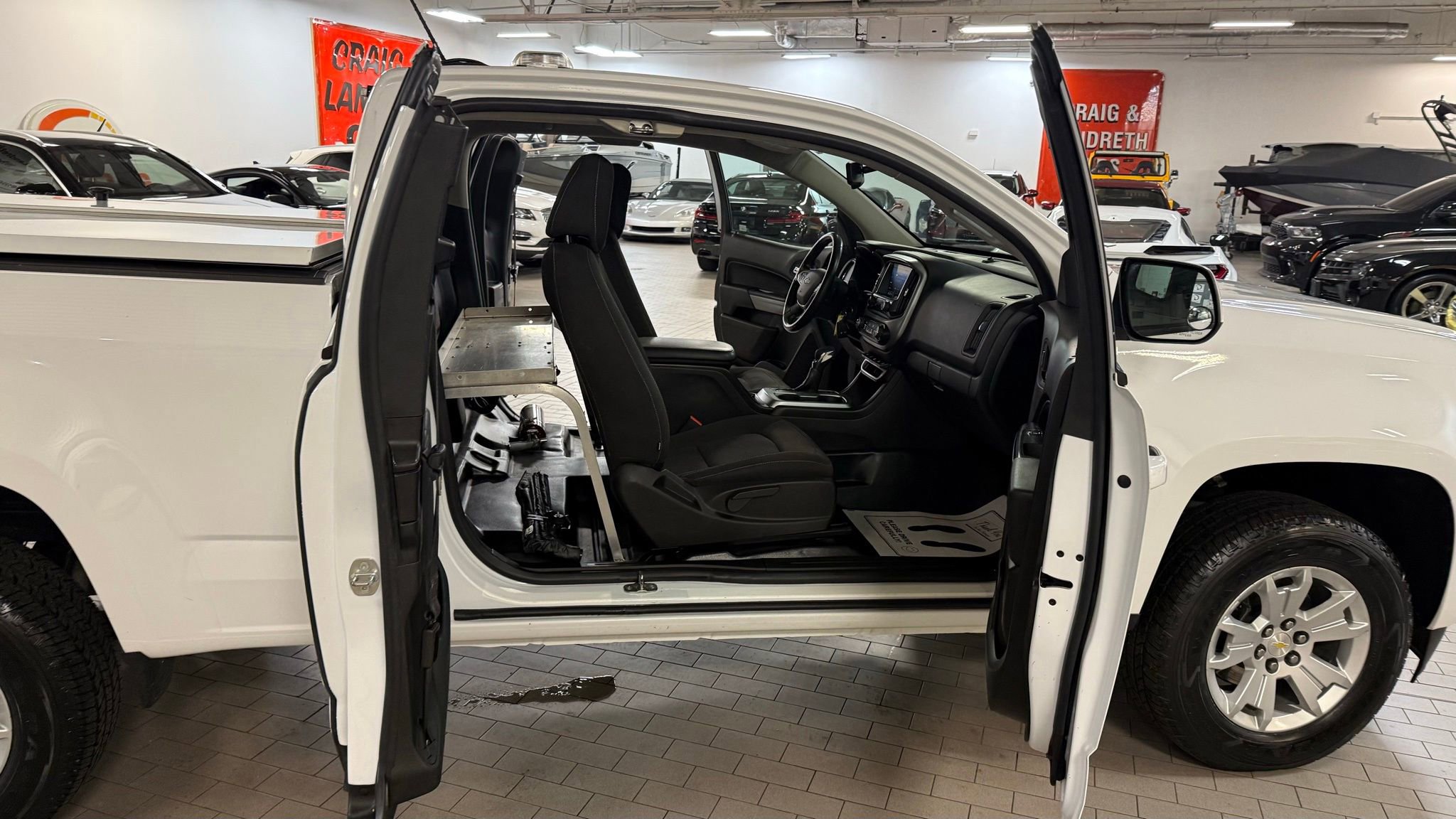 Used 2022 Chevrolet Colorado LT w/ Fleet Safety Package image 26