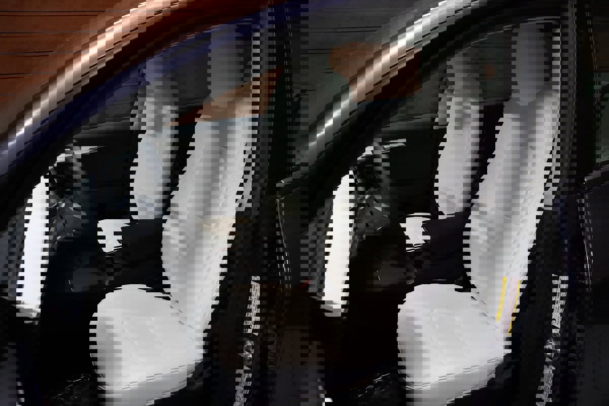Used 2023 Tesla Model 3 Standard Range image 61