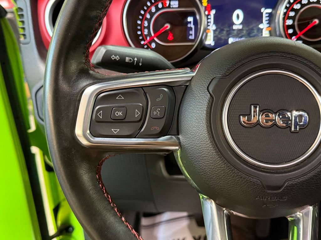 Used 2021 Jeep Wrangler Unlimited Rubicon w/ Cold Weather Group AWD/4WD image 32