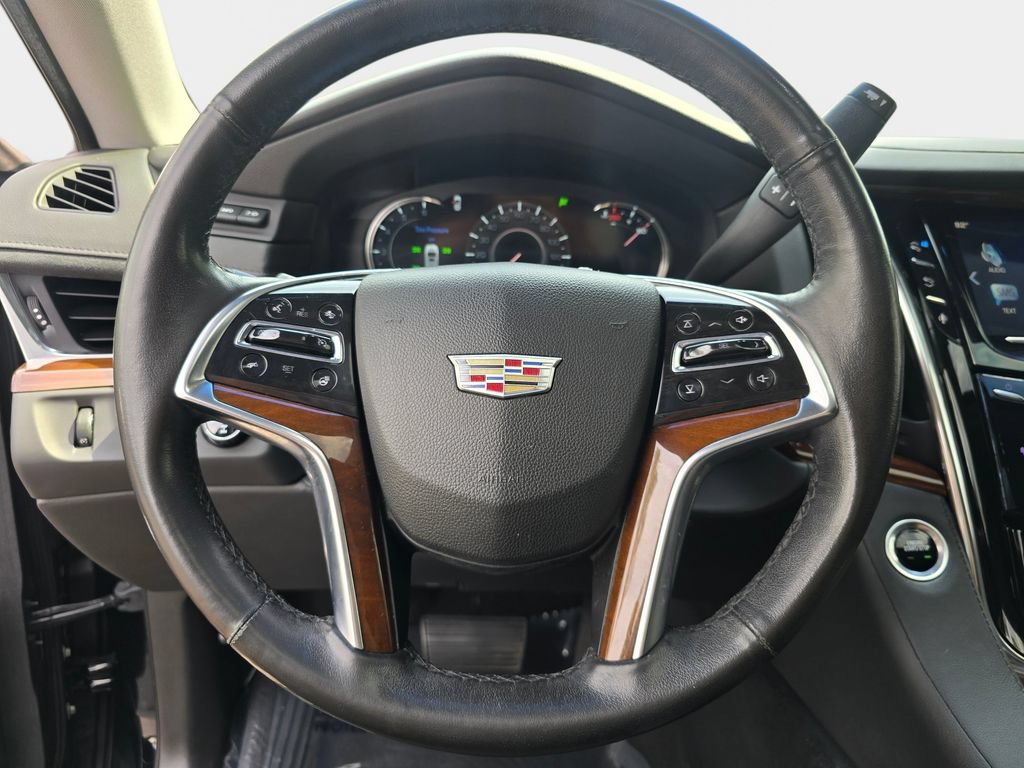 Used 2016 Cadillac Escalade Luxury AWD/4WD image 20