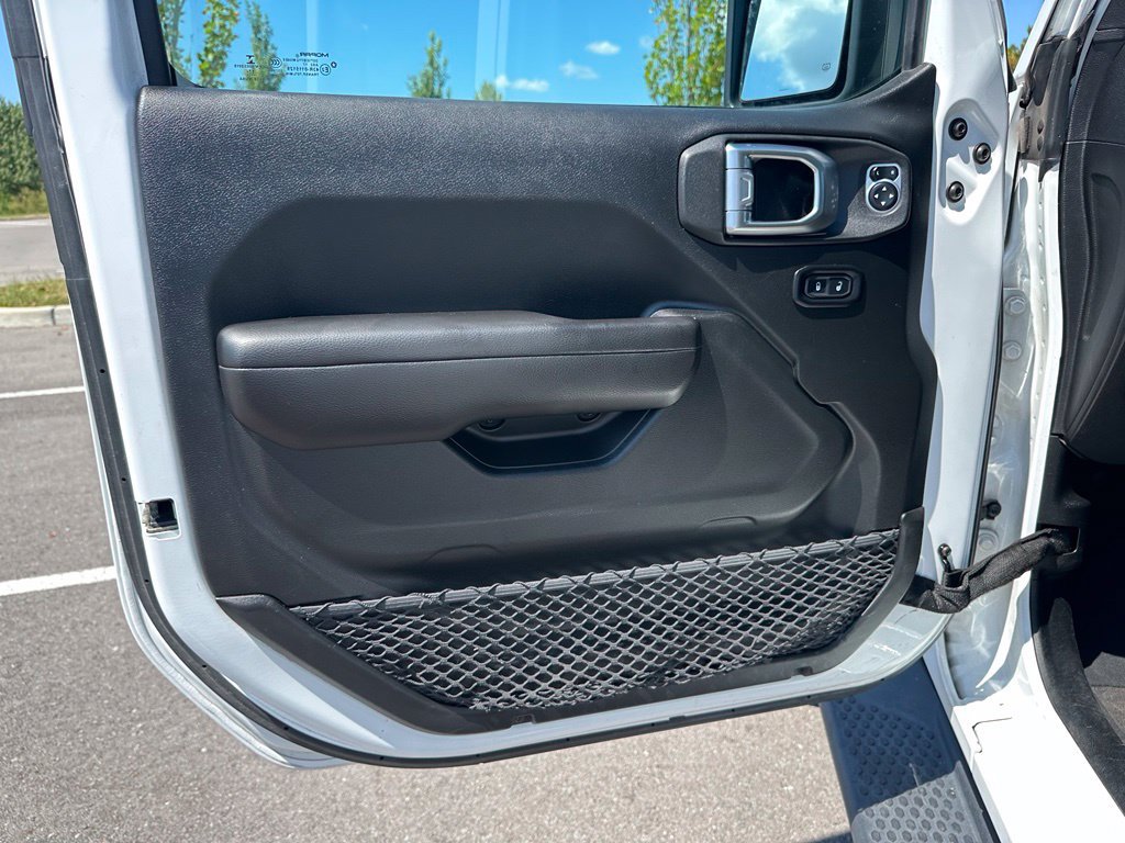 Used 2018 Jeep Wrangler Unlimited Sport S AWD/4WD image 15