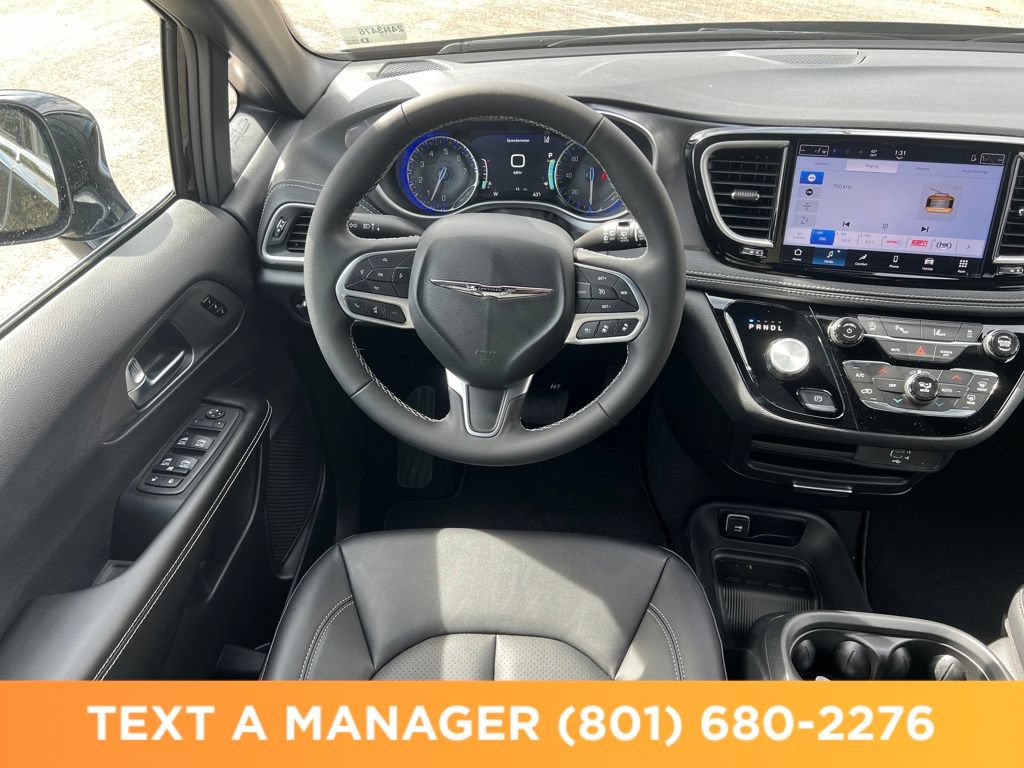 New 2026 Chrysler Pacifica Select FWD image 13