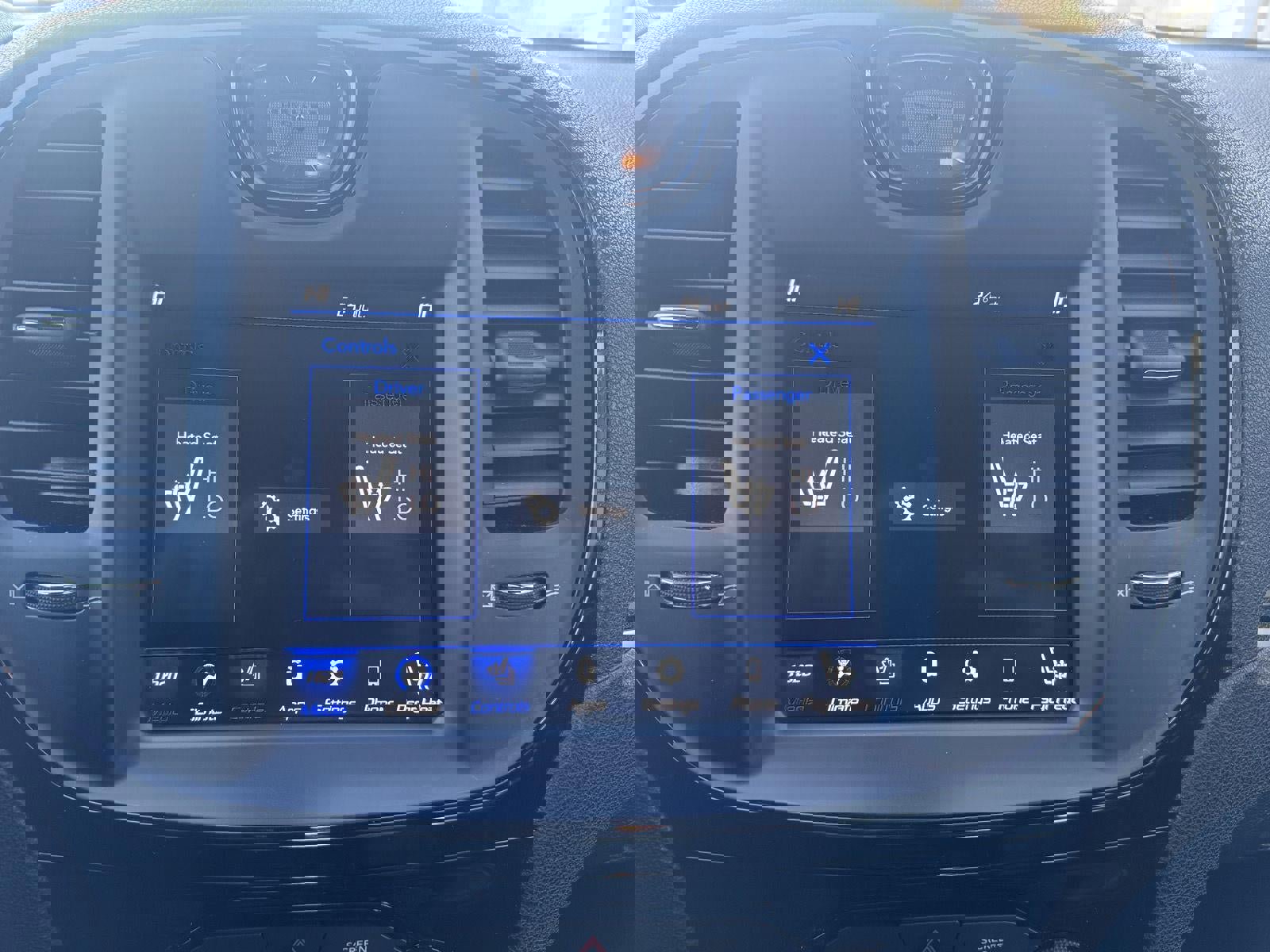 Used 2023 Chrysler 300 S image 21