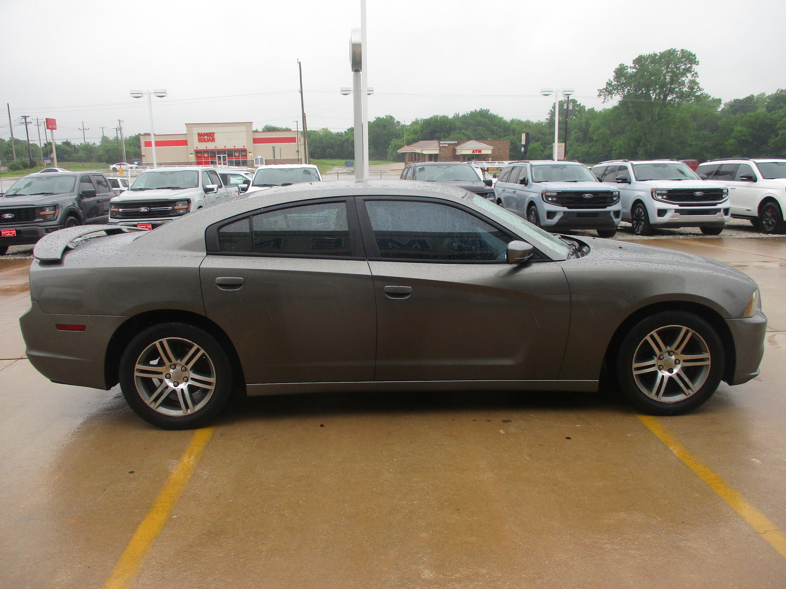 Used 2012 Dodge Charger SXT RWD image 10