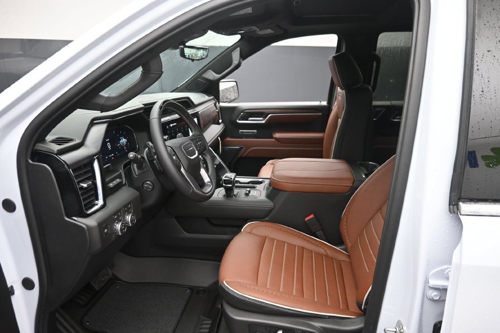 New 2026 GMC Sierra 1500 Denali Ultimate AWD/4WD image 16