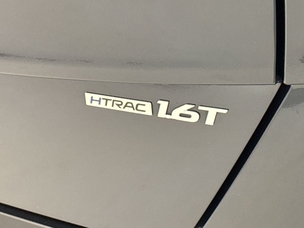 Used 2025 Hyundai Kona Limited AWD/4WD image 10