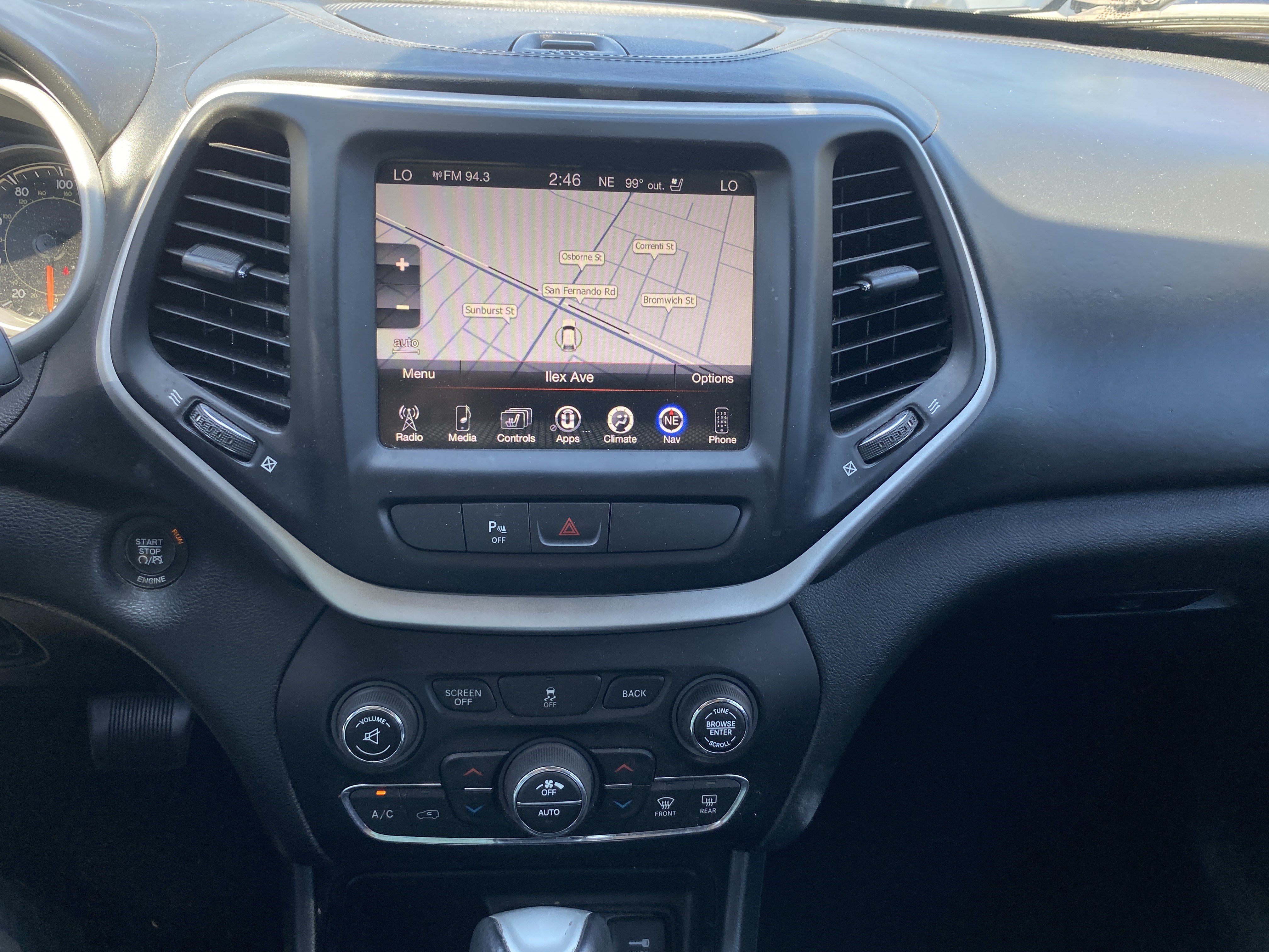 Used 2016 Jeep Cherokee Overland FWD image 21